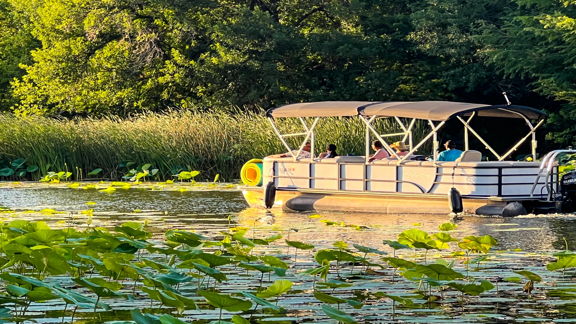 Beautiful view of Lake Austin during a boat tour